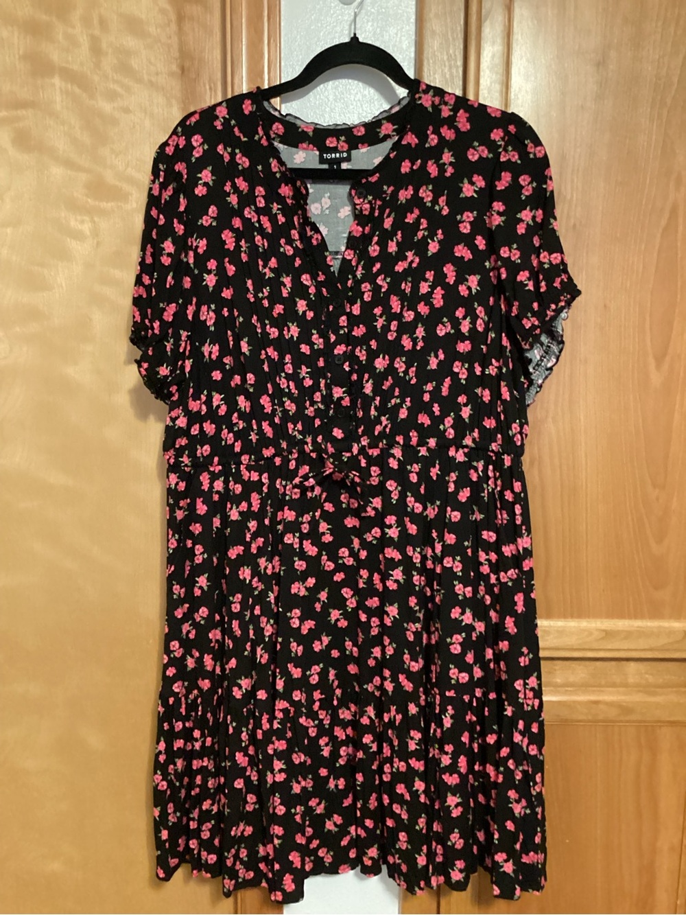 torrid Black Dress with Pink Floral Print, size 1 (14/16)
